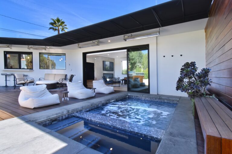 deck AE04WyRZB2TRjRkq