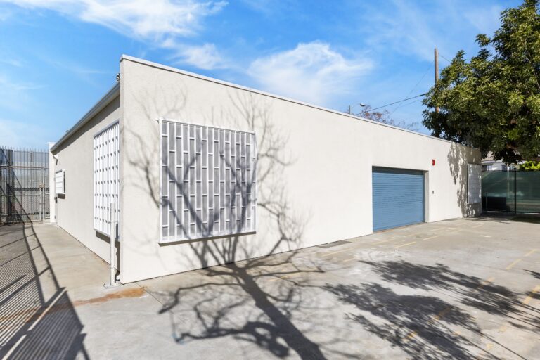 Interior Pro Images 8835 Avalon Blvd-1