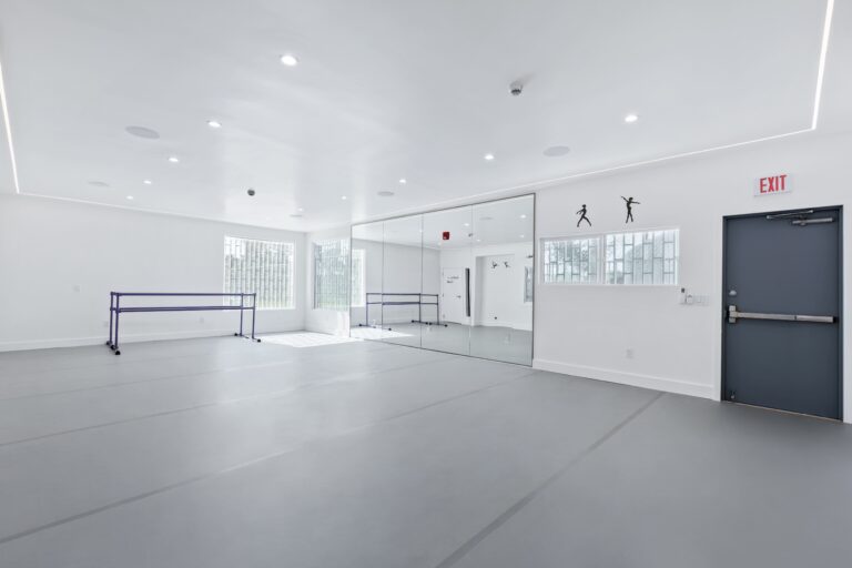 Interior Pro Images 8835 Avalon Blvd-11