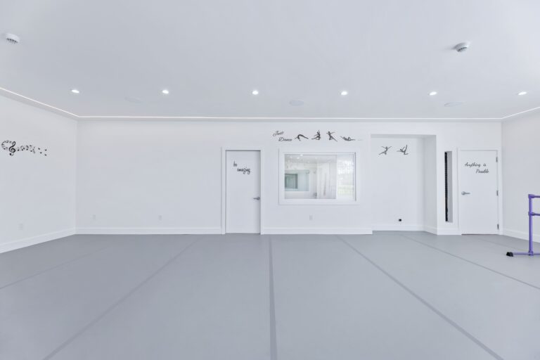 Interior Pro Images 8835 Avalon Blvd-14