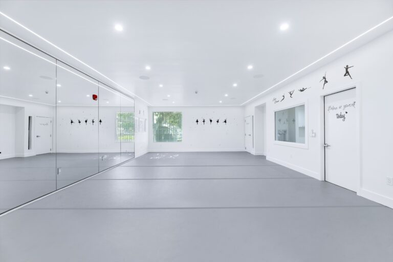 Interior Pro Images 8835 Avalon Blvd-35