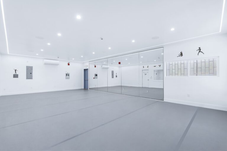 Interior Pro Images 8835 Avalon Blvd-40