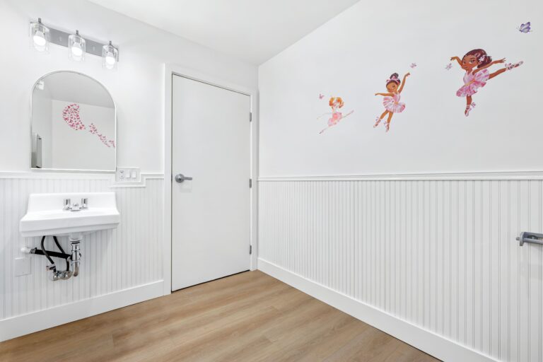 Interior Pro Images 8835 Avalon Blvd-45